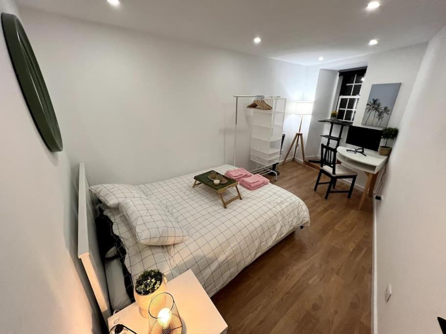 Luxury Artistic Digital Nomad Getaway W/ Terrace Apartment Lisboa Екстериор снимка