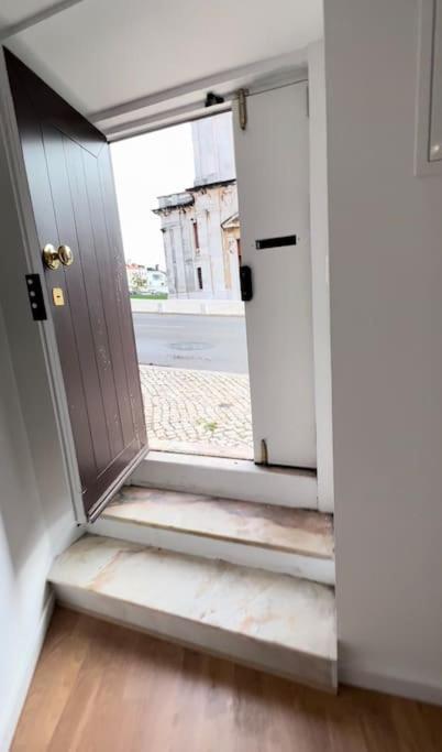 Luxury Artistic Digital Nomad Getaway W/ Terrace Apartment Lisboa Екстериор снимка